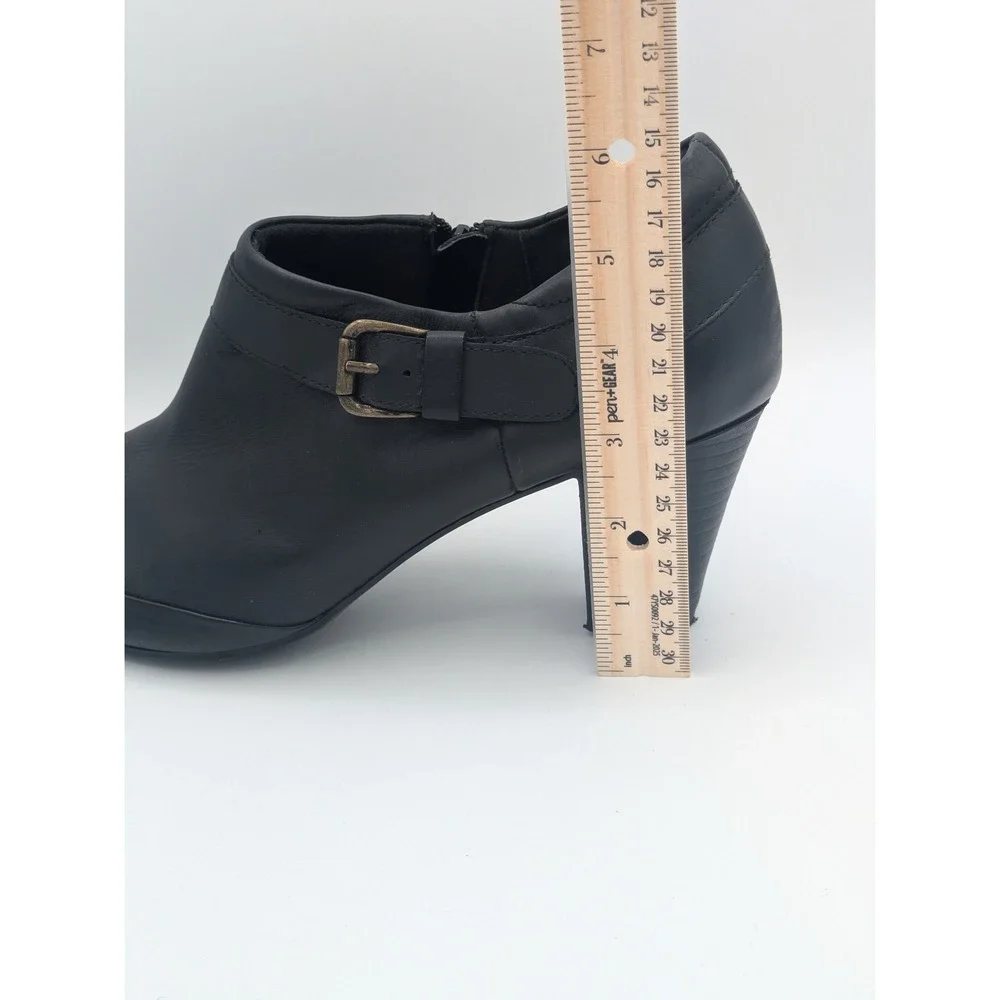 Clarks Bendables Leather Booties‎ 11N Black Buckle Ankle Boots 63046